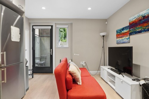 4481 15Th Avenue W, Vancouver, BC 