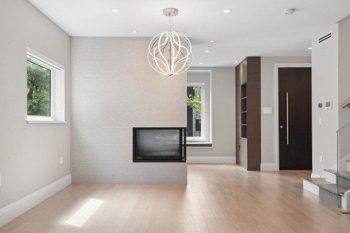 4481 15Th Avenue W, Vancouver, BC 