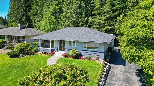 3581 Bluebonnet Road  North Vancouver, BC V7H 1K4