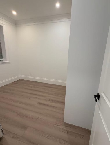 402 west 24 Street , North Vancouver, BC V7M 2W9 3