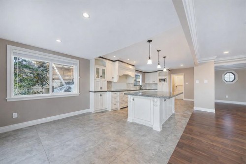 870 Greenwood Road, West Vancouver, BC 