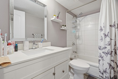 331-22661 Lougheed Highway, Maple Ridge, BC 