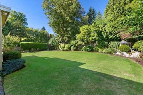 1537 40Th Avenue W, Vancouver, BC 
