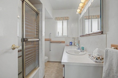 4843 Venables Street, Burnaby, BC 