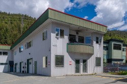 201-1400 Alpha Lake Road Whistler, BC V8E 0J2