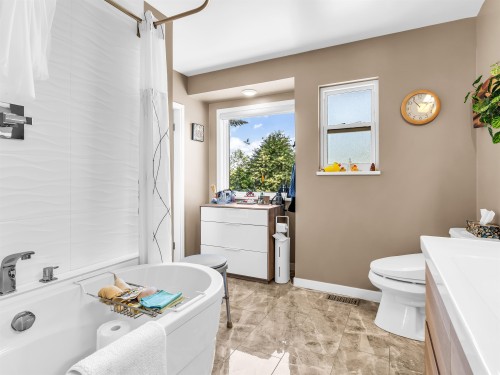 5261 Upland Drive, Delta, BC 