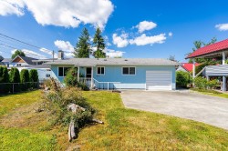 461 Cumberland Street New Westminster, BC V3L 3G7