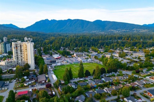1567 Mcbride Street, North Vancouver, BC 