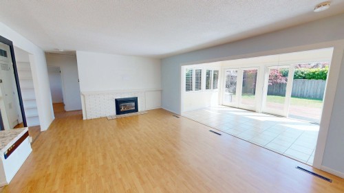 1567 Mcbride Street, North Vancouver, BC 