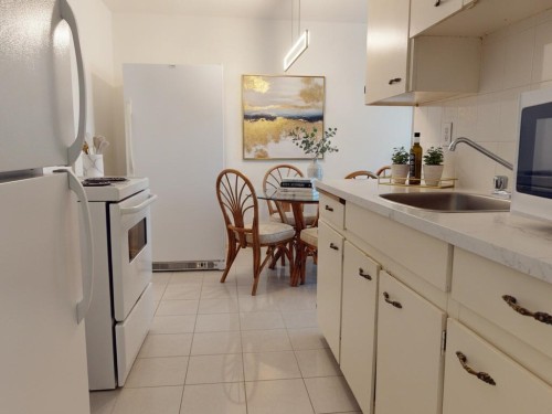 112-1000 King Albert Avenue, Coquitlam, BC - Indoor Photo Showing Kitchen