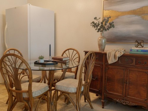 112-1000 King Albert Avenue, Coquitlam, BC - Indoor Photo Showing Dining Room