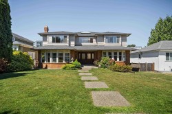455 26th Avenue W Vancouver, BC V5Y 2K1