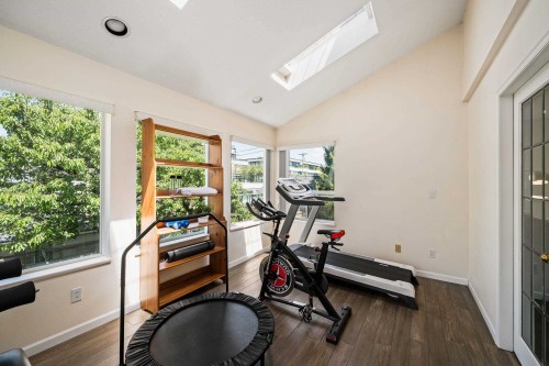 455 26Th Avenue W, Vancouver, BC 