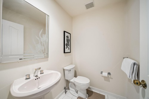 455 26Th Avenue W, Vancouver, BC 