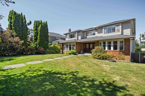 455 26Th Avenue W, Vancouver, BC 