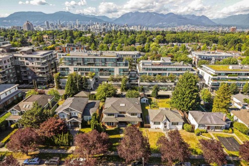455 26Th Avenue W, Vancouver, BC 