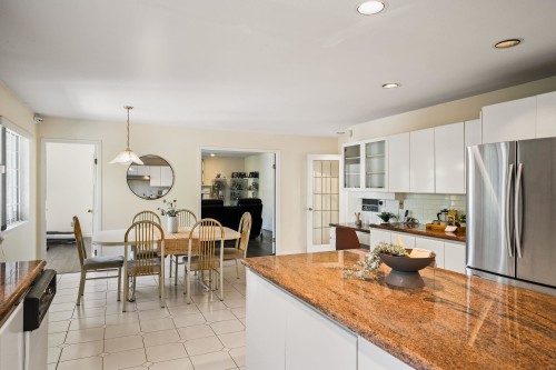 455 26Th Avenue W, Vancouver, BC 