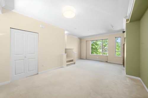 131-9229 University Crescent, Burnaby, BC - Indoor Photo Showing Other Room