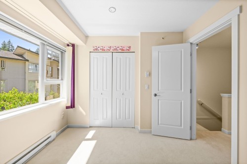 131-9229 University Crescent, Burnaby, BC - Indoor Photo Showing Other Room