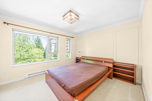 131-9229 University Crescent, Burnaby, BC - Indoor Photo Showing Bedroom
