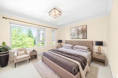 131-9229 University Crescent, Burnaby, BC - Indoor Photo Showing Bedroom
