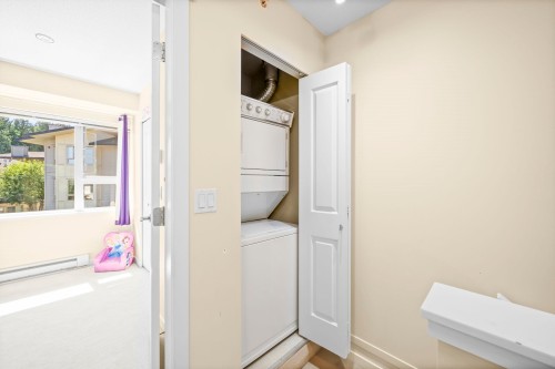 131-9229 University Crescent, Burnaby, BC - Indoor Photo Showing Laundry Room