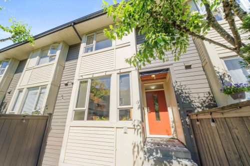 131-9229 University Crescent, Burnaby, BC - Outdoor