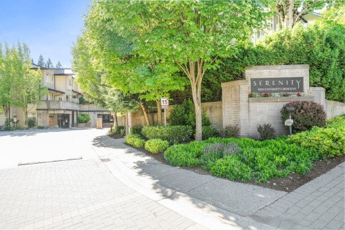 131-9229 University Crescent, Burnaby, BC - Outdoor