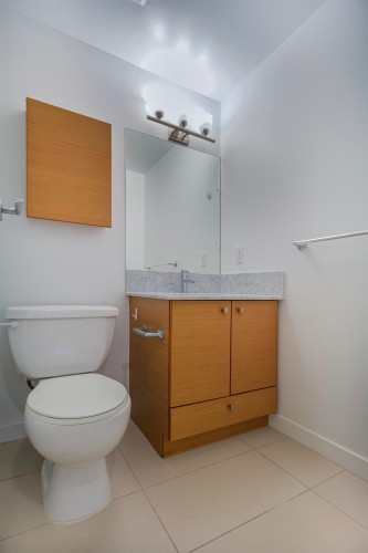 703-7362 Elmbridge Way, Richmond, BC 