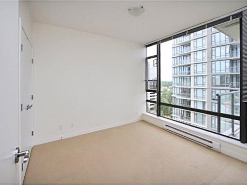 703-7362 Elmbridge Way, Richmond, BC 