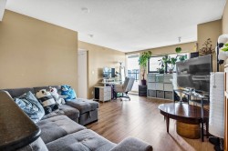 1303-6611 Cooney Road  Richmond, BC V6Y 4C5