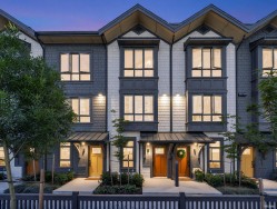103-2320 Emery Court  North Vancouver, BC V7J 0G3