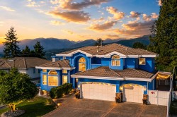 7287 Pandora Street Burnaby, BC V5A 1B8