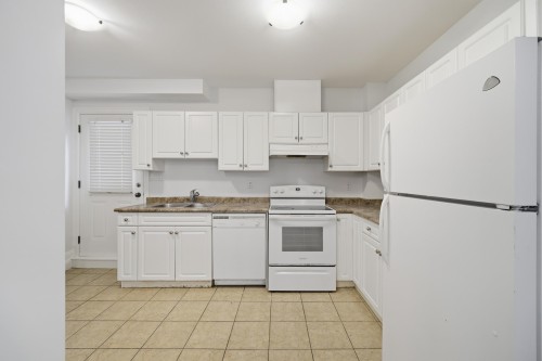 2411 George Street, North Vancouver, BC 