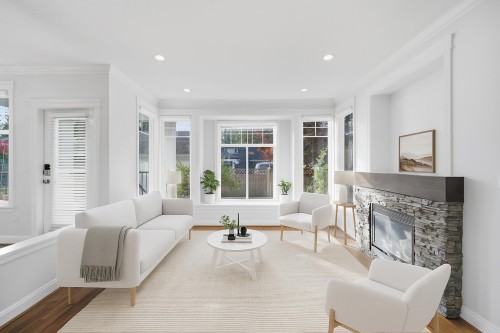 2411 George Street, North Vancouver, BC 
