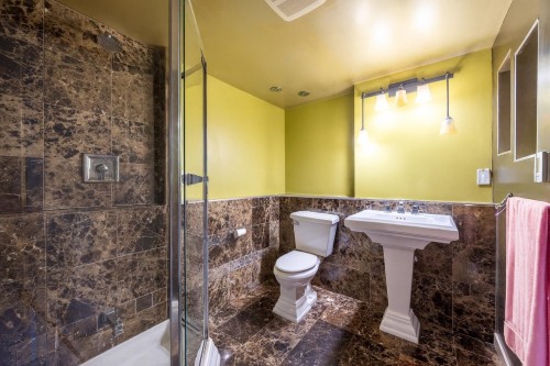 873 Baycrest Drive, North Vancouver, BC 