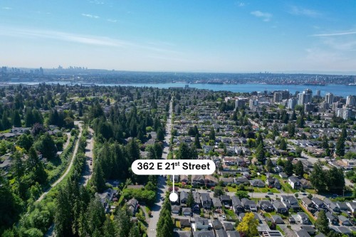 362 21St Street E, North Vancouver, BC 