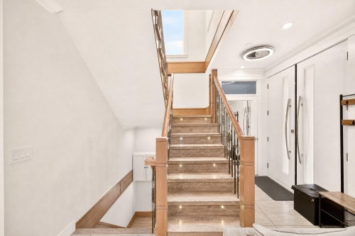 5886 Sherbrooke Street, Vancouver, BC - Indoor Photo Showing Other Room