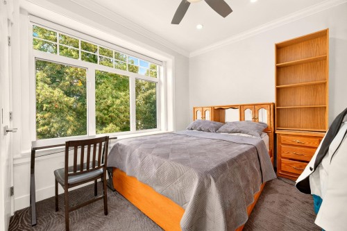 5886 Sherbrooke Street, Vancouver, BC - Indoor Photo Showing Bedroom