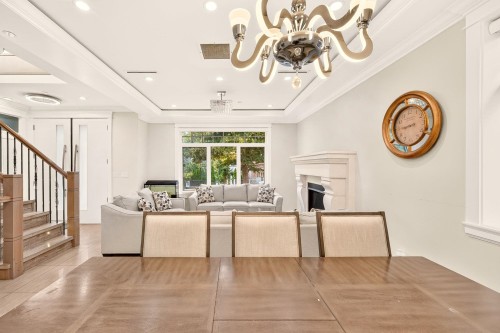 5886 Sherbrooke Street, Vancouver, BC - Indoor