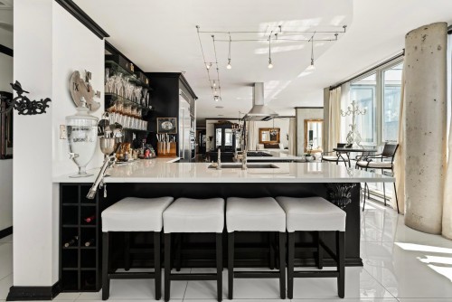 3701-1495 Richards, Vancouver, BC - Indoor
