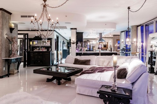 3701-1495 Richards, Vancouver, BC - Indoor