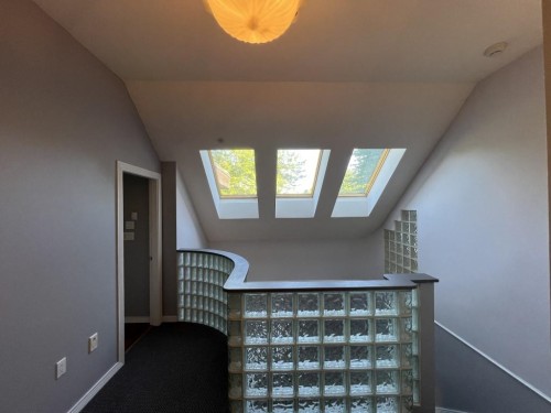 8575 Captains Cove, Vancouver, BC 