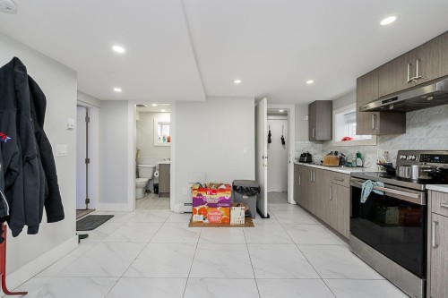 2843 5Th Avenue E, Vancouver, BC 