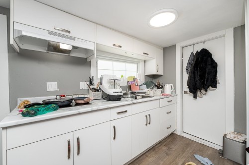 2843 5Th Avenue E, Vancouver, BC 