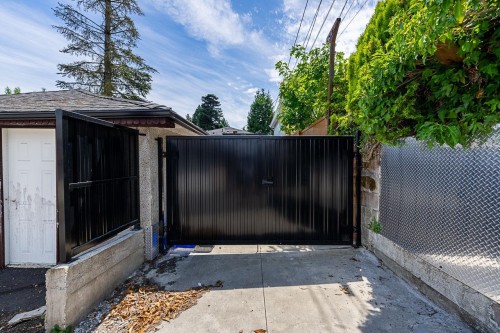 2843 5Th Avenue E, Vancouver, BC 