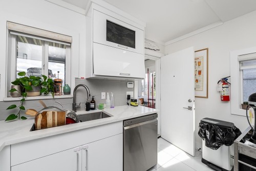 2843 5Th Avenue E, Vancouver, BC 