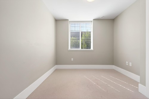 7523 Yukon Street, Vancouver, BC 