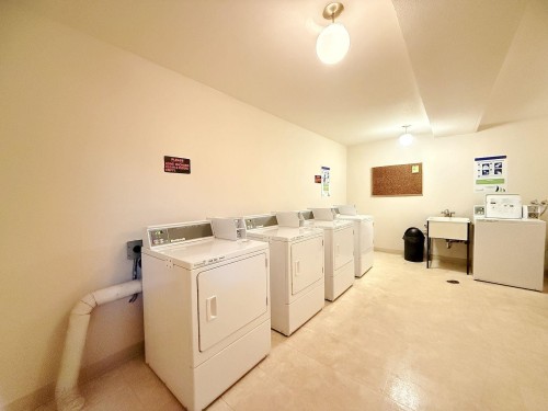 6380 Buswell St Richmond , Richmond, BC V6Y 2G2 4