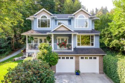 2339 St George Street  Port Moody, BC V3H 2G3